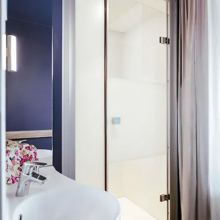 Ibis Budget Luxembourg Aeroport Otel 2*