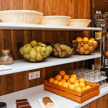 Ibis Budget Luxembourg Aeroport 2*
